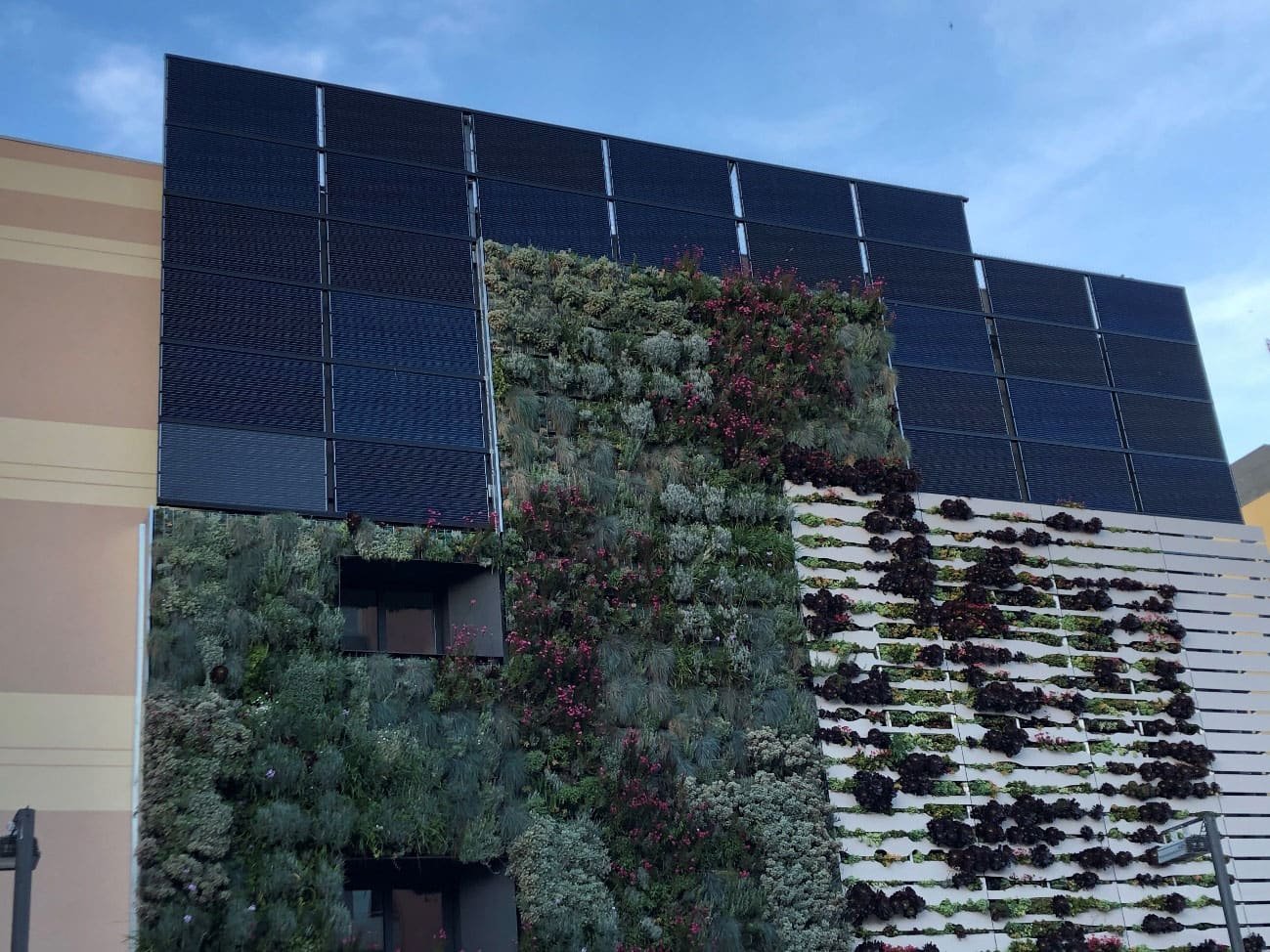 3 Plaça de les dones del 36 – Solar Panel Structures: CSWall System: