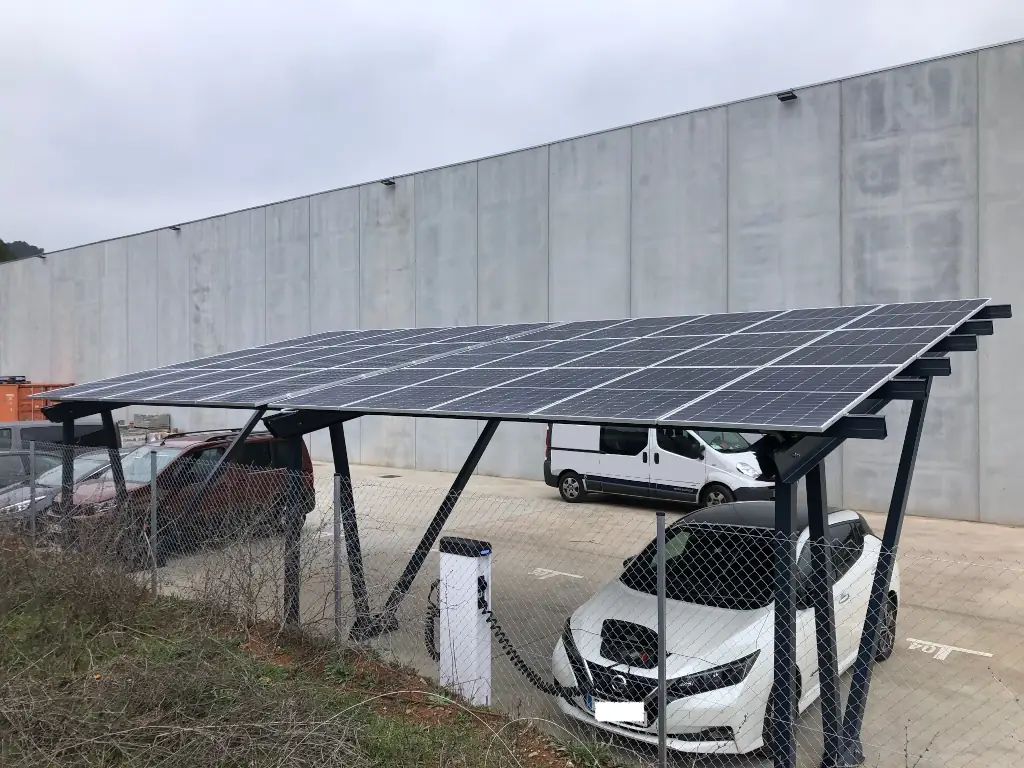 Pérgola fotovoltaica