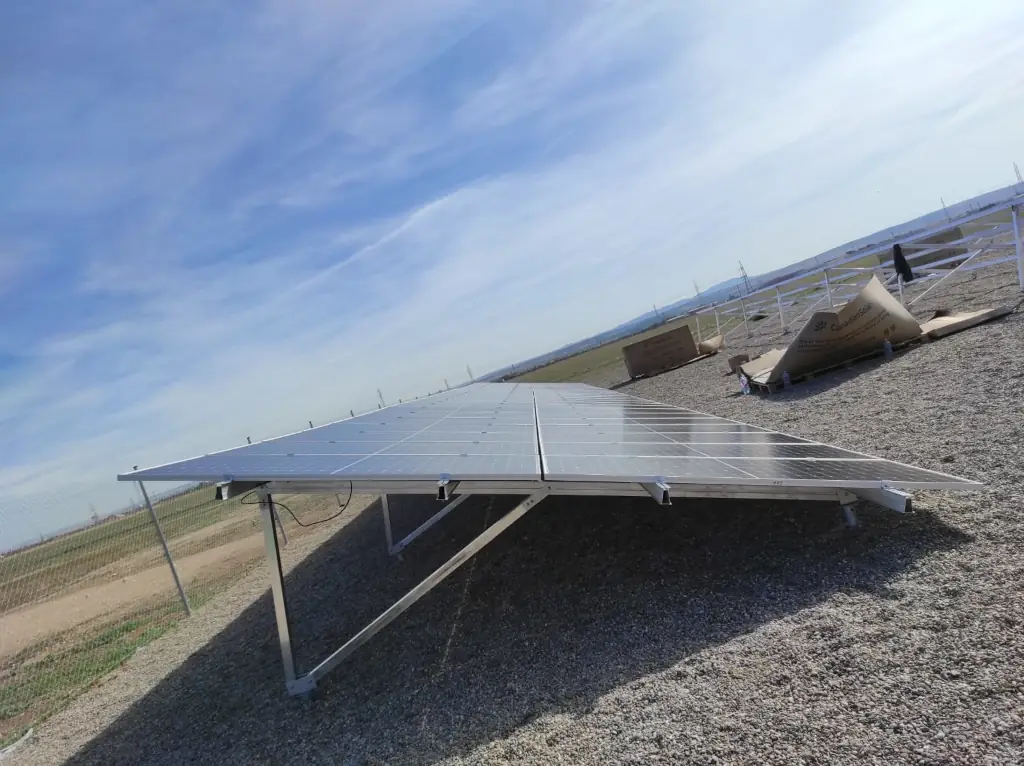 Estructura para placas solares sobre terreno CS-Land Tor