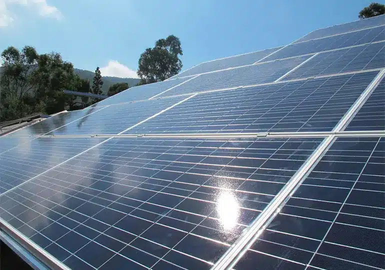 Placas solares en Campus Mundet de Barcelona