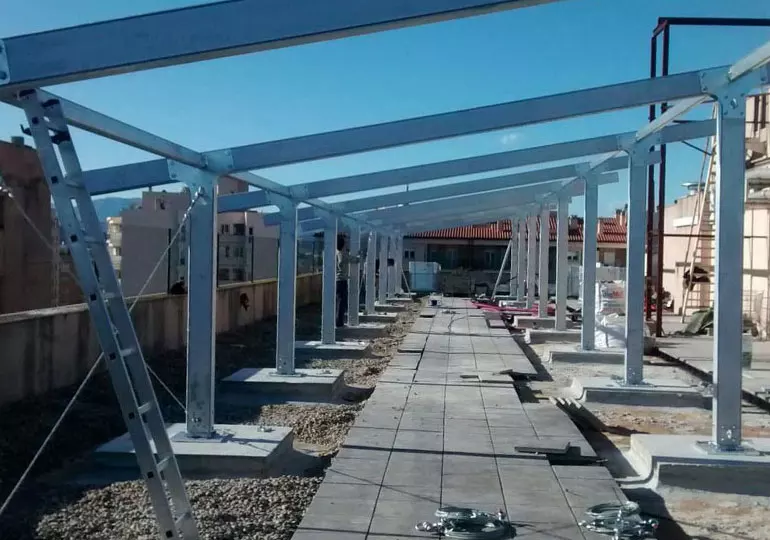 Estructura fotovoltaica para Sanitas Gerunda